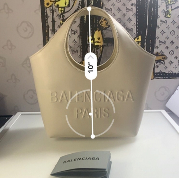 New Balenciaga Mary-Kate XS leather tote bag - Picture 16 of 17